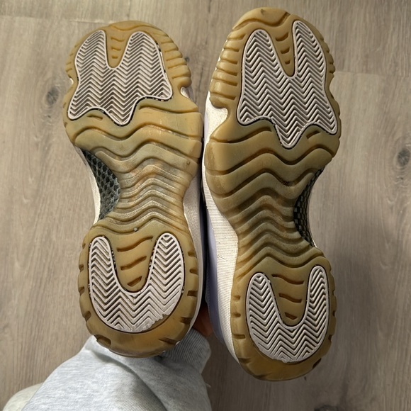 ❗️Real❗️Jordan 11 Soft Purple Size 10.5 Women's - Picture 4 of 4